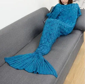 Quirky mermaid tail blanket <3 | Surfersandyogis