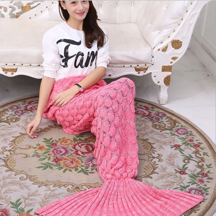 Quirky mermaid tail blanket <3 | Surfersandyogis