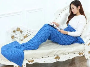 Quirky mermaid tail blanket <3 | Surfersandyogis