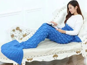 Quirky mermaid tail blanket <3 | Surfersandyogis