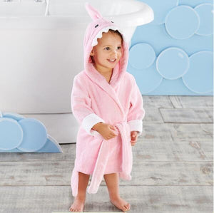 Shark bathrobe for kids - Pink - Ocean-lover hooded shark bathrobe in grey or pink - Hand-picked by surfersandyogis