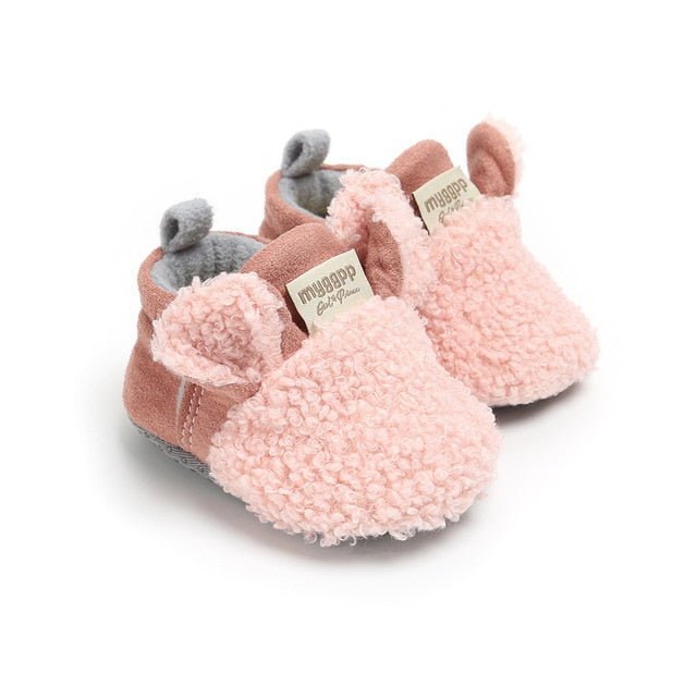 Super cute fuzzy baby shoes