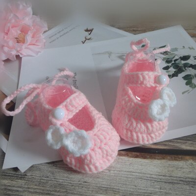 Handmade crochet baby shoes / booties